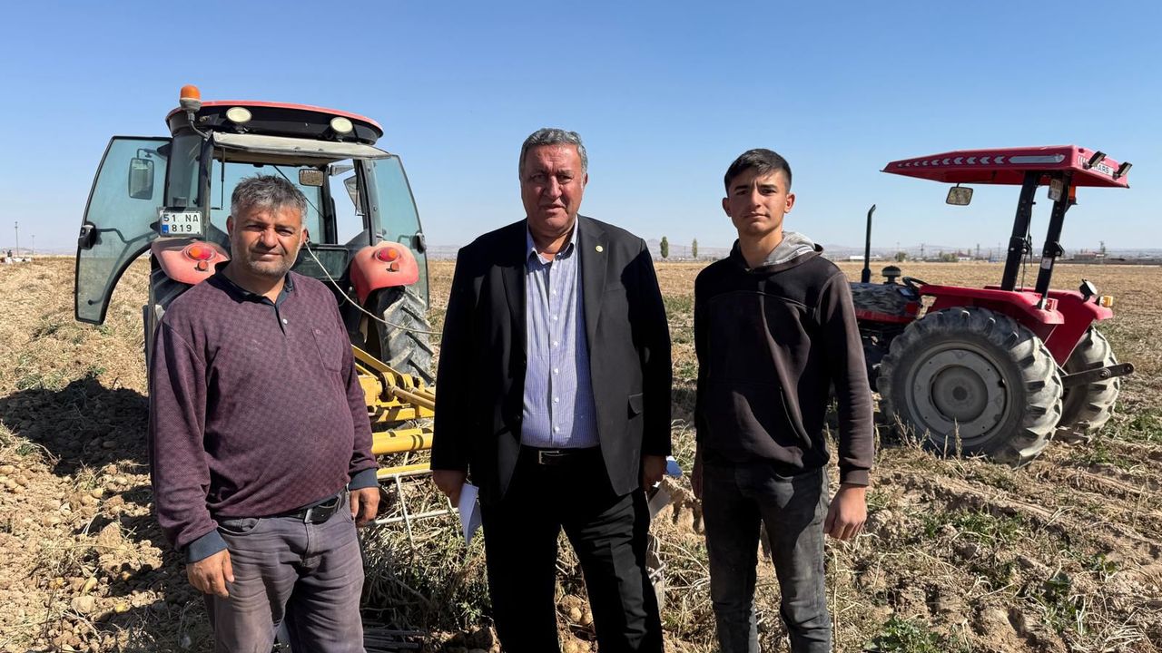 Tarlada Emeğin Bedeli Yok! Patates Çiftçisi Borç Batağında