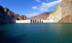 Dünyanın Beşinci En Yüksek Barajı Elektrik Üretimi İçin Gün Sayıyor!