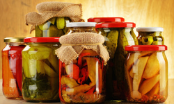 Fermentasyonun Büyüsü: Soframızdaki Gizli Kahramanlar