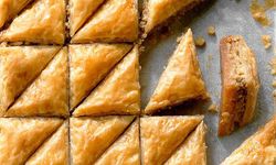 Kat Kat Lezzetin Formülü: Evde Baklava Nasıl Yapılır?