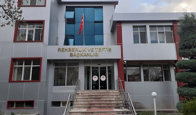 Bakanlıkta Kriz mi Değişim mi?