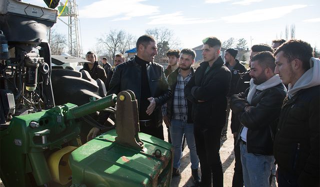 Amasya DSYB’den Genç Üreticilere Yeni Nesil Tarım Makineleri Eğitimi!