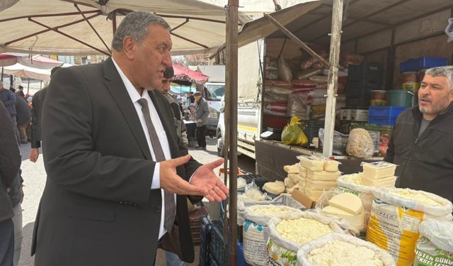 Raflarda Zam, Ahırda Sabit Fiyat: Süt Krizi Büyüyor