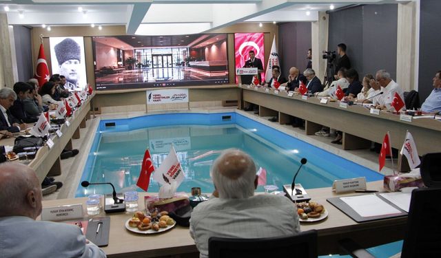 Akademi, Siyaset ve Yerel Yönetimler Aynı Masada Buluştu