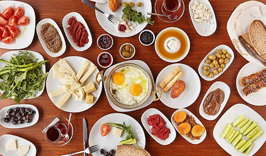 Serpme Kahvaltıya Sınırlama, Açık Büfeye Veda mı Ediyoruz?