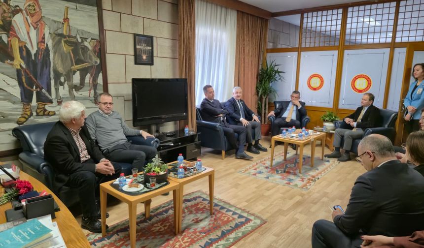 Sosyal Patlamanın Eşiğindeyiz