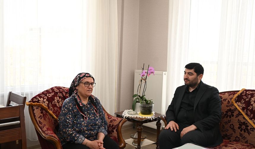 Şehit Aybüke Öğretmen’in Annesine Anlamlı Anneler Günü Ziyareti!