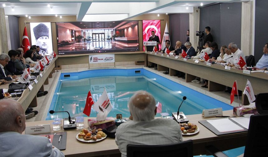 Akademi, Siyaset ve Yerel Yönetimler Aynı Masada Buluştu